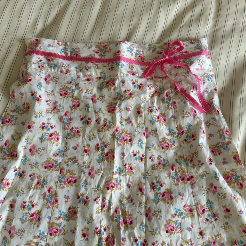 Floral skirt - Picture 2 of 7